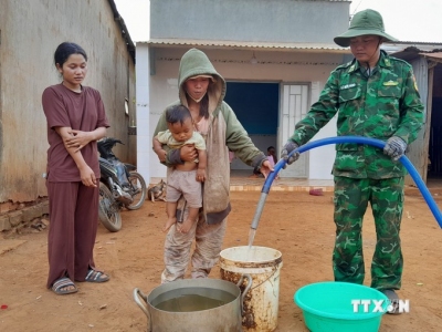 Bình Phước: Giọt nước nghĩa tình trong mùa hạn