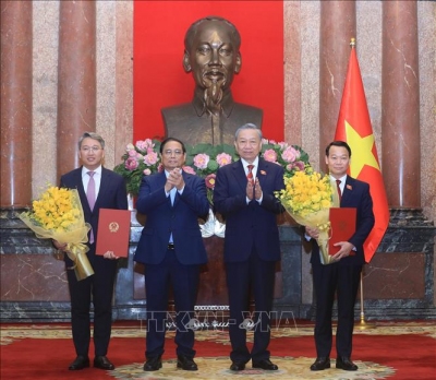 Tổng Bí thư, Chủ tịch nước trao quyết định bổ nhiệm 3 Phó Thủ tướng và 2 Bộ trưởng