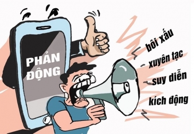 Bác bỏ thông tin xuyên tạc "cán bộ bỏ mặc nhân dân tự chống chọi với thiên tai"